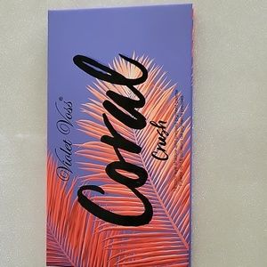Violet Voss Coral Crush Palette